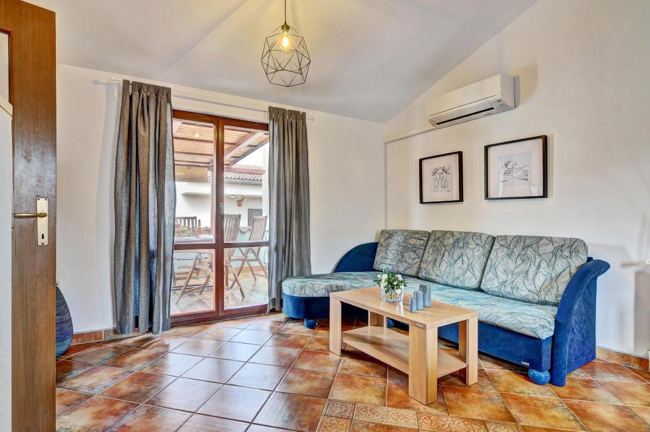 Apartment Adriana Pola Esterno foto